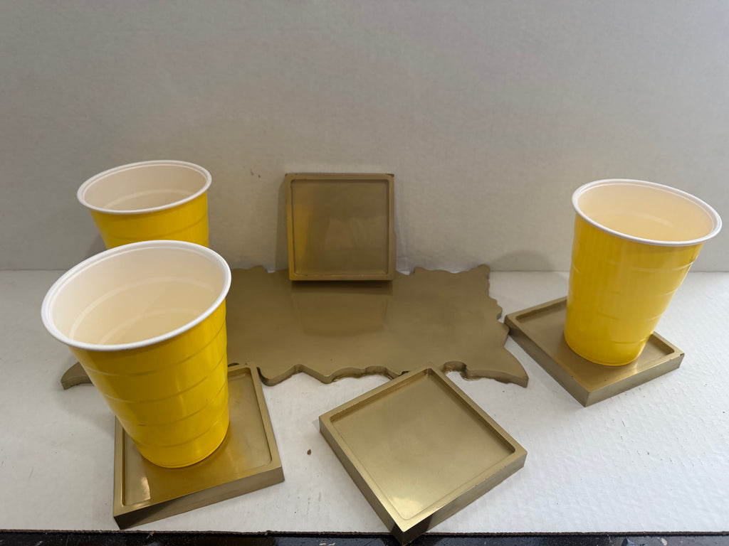Midess Touch Gold Resin Tray and Coaster Set
